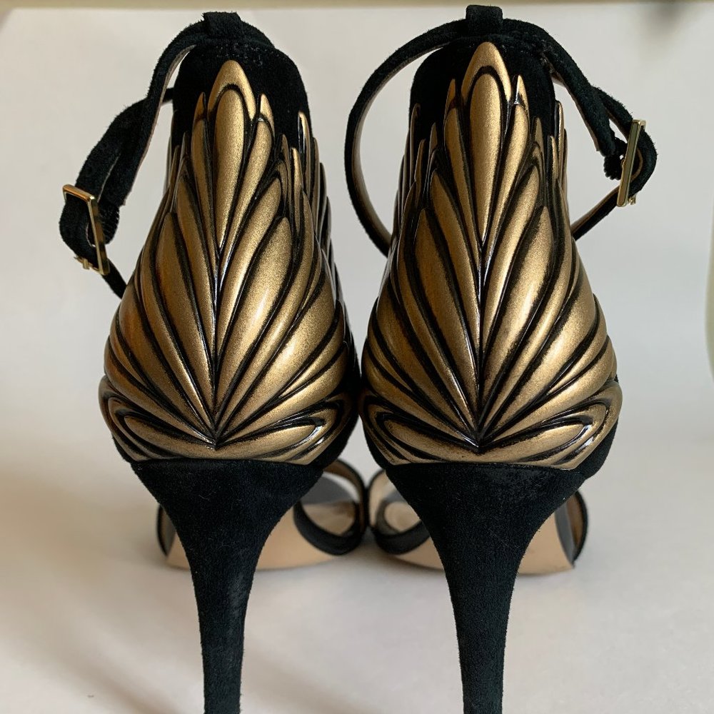 heels - Picture 2 of 3